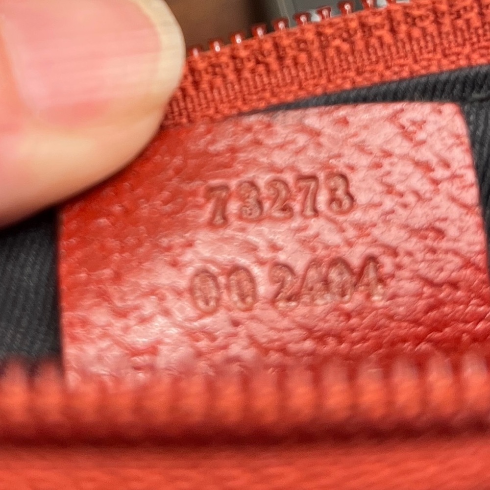 Gucci GG Red Monogram pouch / makeup bag - Picture 5 of 6